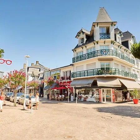Vue Mer, A 50 M, 2 Adultes 2 Enfants Apartment
