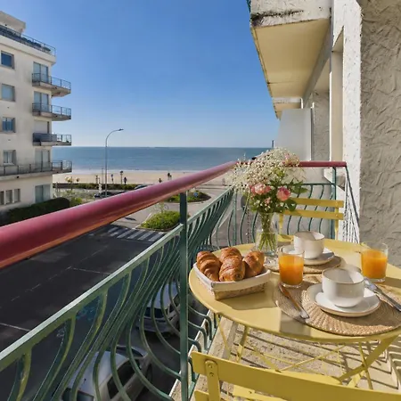 Vue Mer, A 50 M, 2 Adultes 2 Enfants