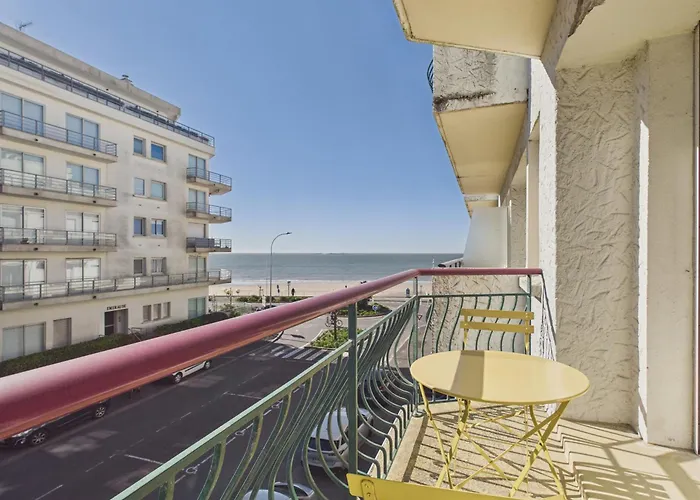 Appartement Vue Mer, à 50 M, 2 Adultes 2 Enfants